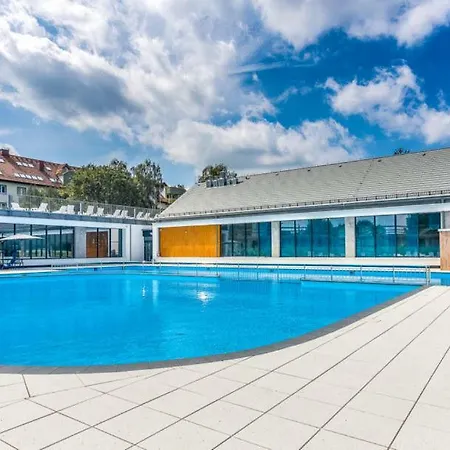Apartamenty Familijne- Os Feniks Kolobrzeg Exterior photo